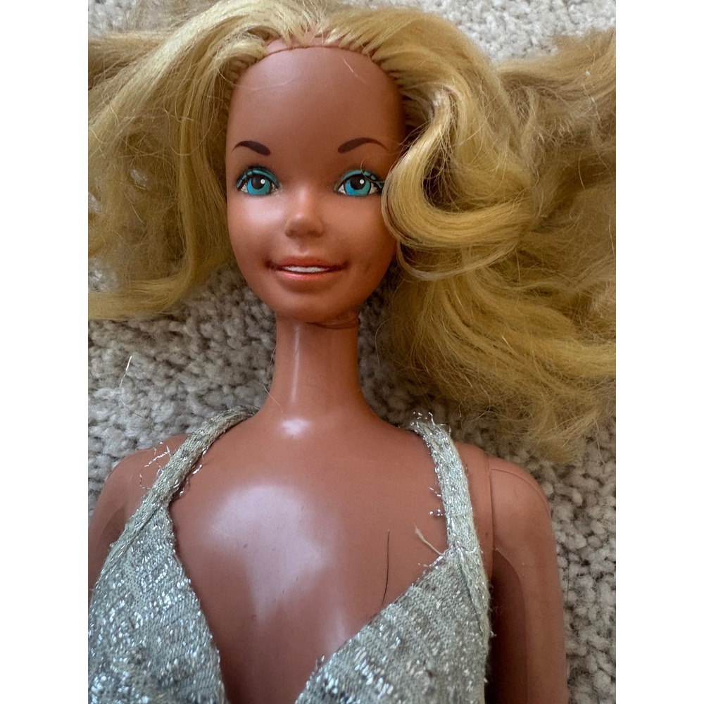 Vintage Barbie Glamorous Silver Jumpsuit Blonde 1976 Mattel 18"‎ Original Outfit - Picture 12 of 15